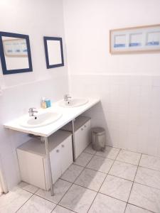 Maisons de vacances Le Bourg : photos des chambres