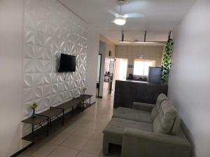 Casa Grande com área Gourmet e Garagem