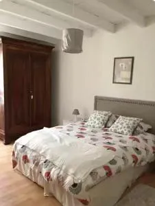 Gite Abeille - Champmillon