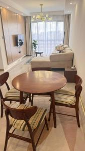 supreme living apartments with amazing city views ,swimming pool, fully equipped gym, ample parking space, children playground and proximity to major shopping malls in kilimani