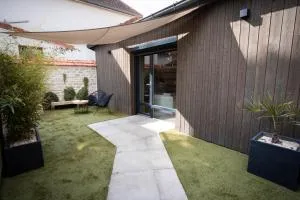 Les Jardins Secrets - Gare & Centre by Apparts Spa Dijon - 塔朗