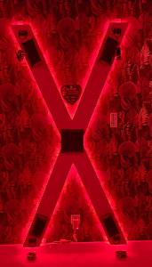Le baiser 2 Love room du plaisir interdit