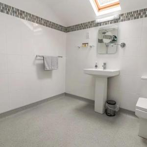 Coach House 2