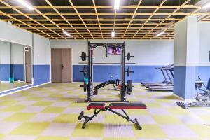 2 Bed Modern Luxury with City Views