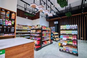 2 Bed Modern Luxury with City Views