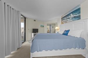 Maisons-Sur-Mer 106 by Palmetto Vacation Rentals