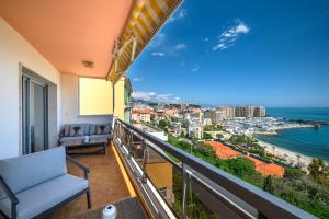 Panorama Mer et Plage Cap d Ail proche Monaco