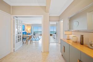 Panorama Mer et Plage Cap d Ail proche Monaco