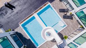 DOLLA Luxury PoolVilla Pattaya Bang Saray Beach 8 Bedrooms