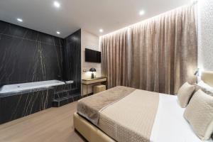 King Suite with Spa Bath room in San Carlo Suite