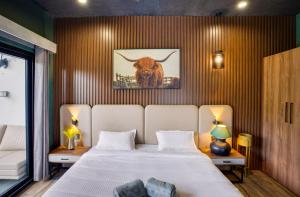 SaffronStays Elysian