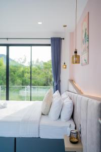 DOLLA Luxury PoolVilla Pattaya Bang Saray Beach 8 Bedrooms