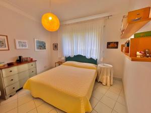 Two rooms near Martinez