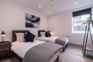 2 Bedroom Apartment - In the Heart of Basingstoke