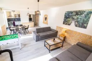 Standing apartment with terrace for 6 people - LE MAZAGRAN - appartement 2 - Clansayes