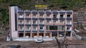 Musk Hill Resort - Gaurikund