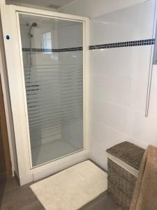 Maisons de vacances Jardin d’Uzes - Climatisee avec piscine : photos des chambres