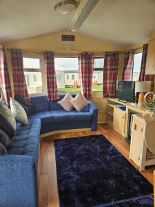 Daisy Lodge Lilac Grove 3