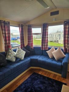 Daisy Lodge Lilac Grove 3