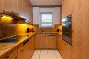 Duplex cosy appt, top location