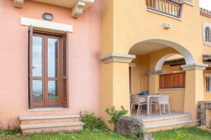 One-Bedroom Apartment with Garden