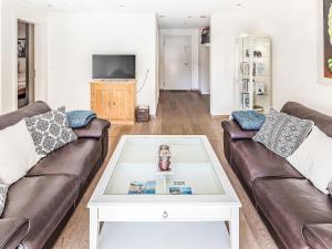 Apartment Chalet Smaragd-1 by Interhome