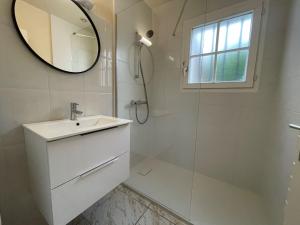 Maisons de vacances Holiday Home Les Grillons by Interhome : photos des chambres