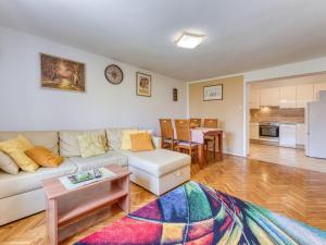 Apartment Albaneze by Interhome