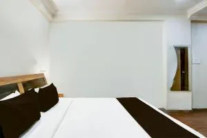 Hotel O VG Grand - Madhapur