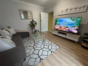 BelleVue Luxury Cottage by the water! - Eversdal