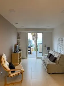 Vacances pieds dans l eau - 提乌克西亚