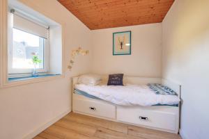 Maisons de vacances Maison pour 6 avec jardin, terrasse et jeux : photos des chambres