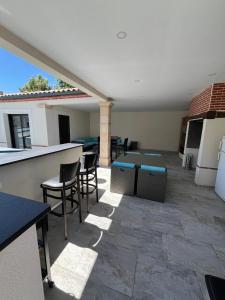 Chambre cosy cadre idyllique option spa, sauna , piscine