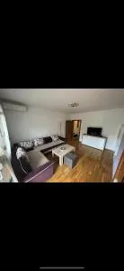 Stan na dan Bar - Željeznica