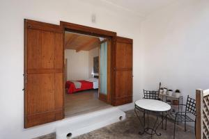 The Main Street Holiday House