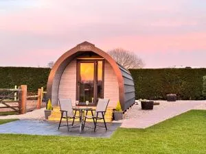 Honey Pod Countryside Retreat for Two Near York - Skipwith