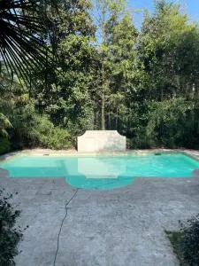 Youhosty - Exclusive Townhouse Garden and Pool - Cornaredo