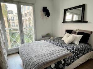 Large apartment in Old Lille, balcony, secure parking