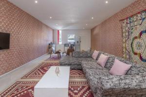 Yalwa House - 2Bedroom Suite Pool Tennis Crt