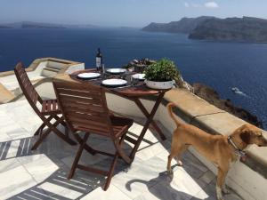 Beautiful Oia Villa Santorini Greece