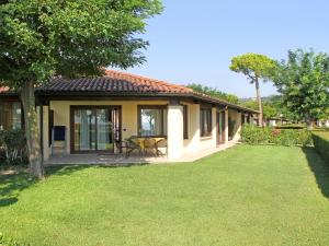 Holiday Home Front Lake Resort Le Corti del Lago-4 by Interhome