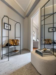 The Apartment 09