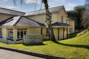 Glendalough International Youth Hostel - Brockagh