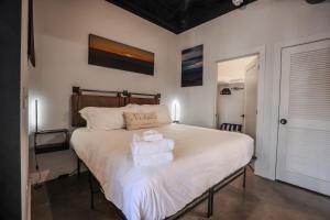 The Jubilee- New Modern Studio x 7 Mins Dwtn