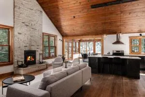 Chalet La Canopée - Spa, Bike, piscine Mont-Tremblant - Arundel