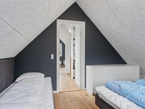 Holiday Home Øgot by Interhome