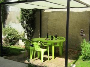 Maisons de vacances gite des martinets and its corner of greenery : Maison 1 Chambre