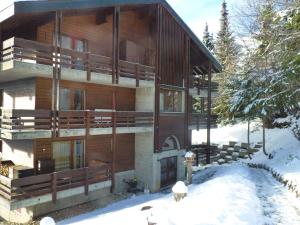 Apartment Austral 105 by Interhome