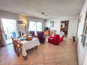 Appartements Apartment T2 avec balcon-calme et pres du port by Interhome : photos des chambres