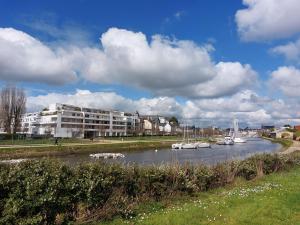 Appartements Apartment T2 avec balcon-calme et pres du port by Interhome : photos des chambres